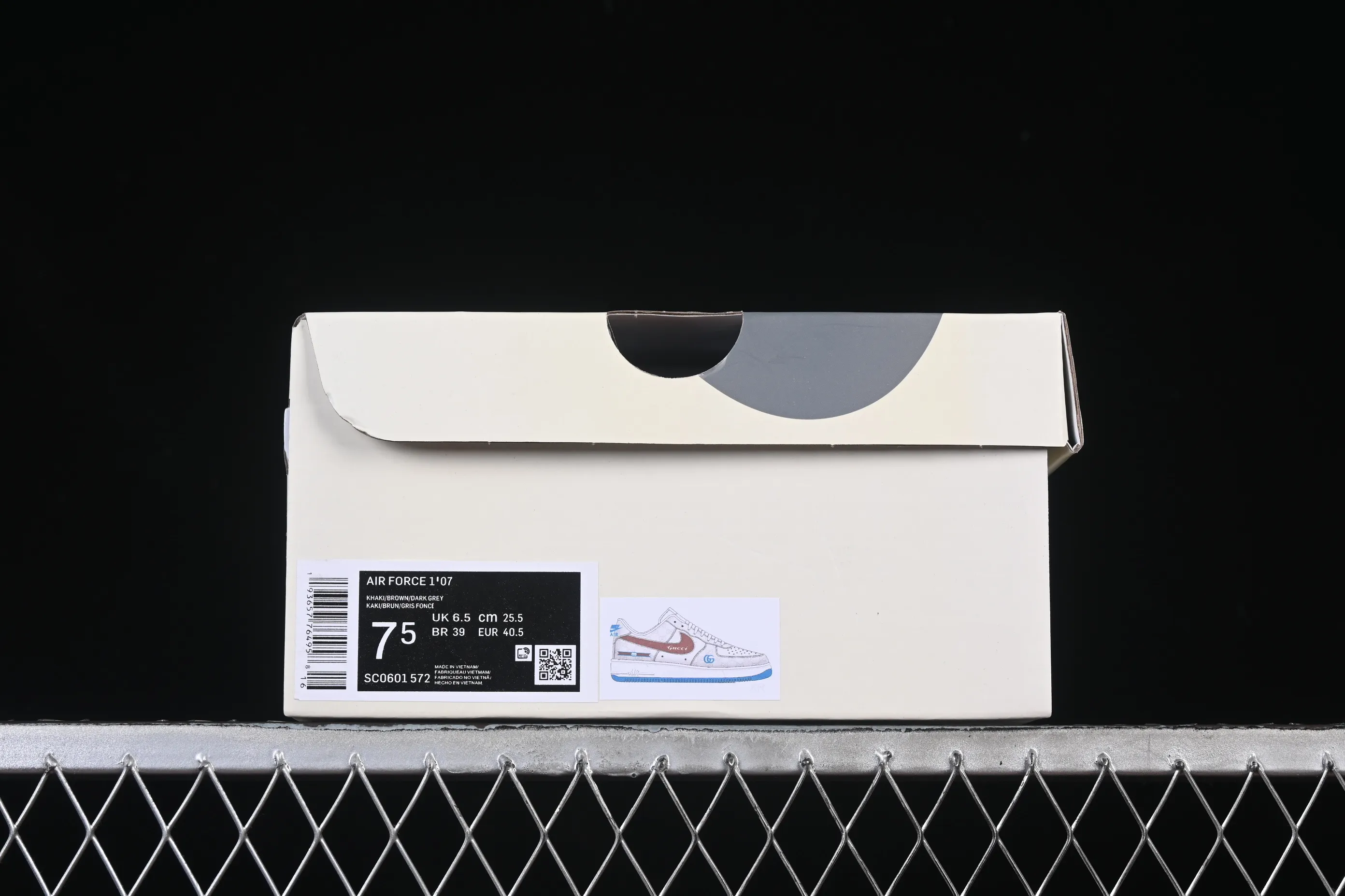 All categories Nk Air Force 1 Air Force series Nk Air Force 1 Low Air Force low-top Nike Air Force 1'07 Low Gucci co-branded white, red and blue Air Force 1 low-top casual sneakers SC0601-572